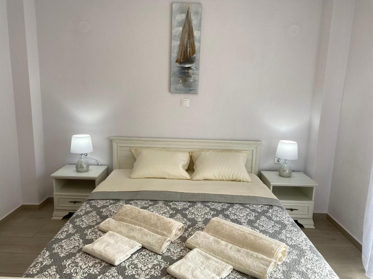 Lili Houses In Nikiti 350M From The Beach Εξωτερικό φωτογραφία